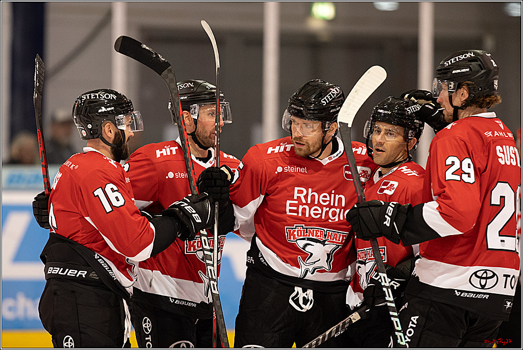 PENNY DEL 1. Testspiel Koelner Haie - Loewen Frankfurt; Koeln, 27.08.2023